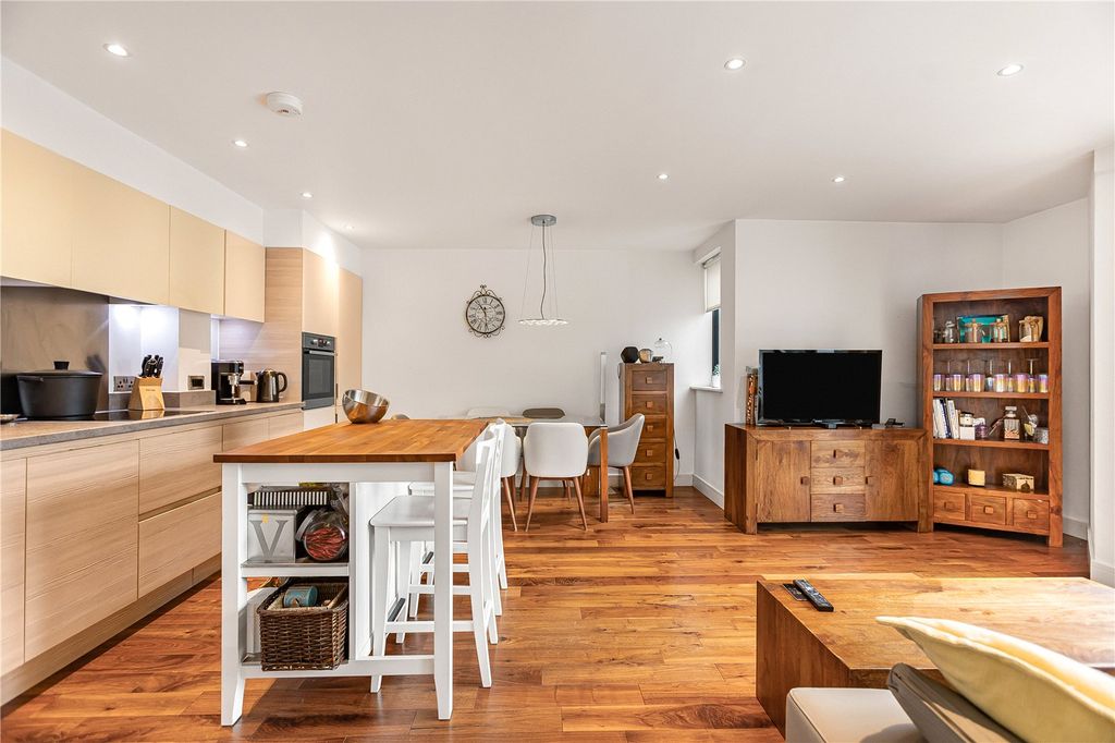 Property photo 2 of 14 Picture No. 07