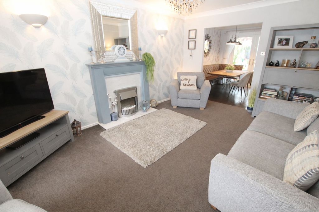 Property photo 2 of 38