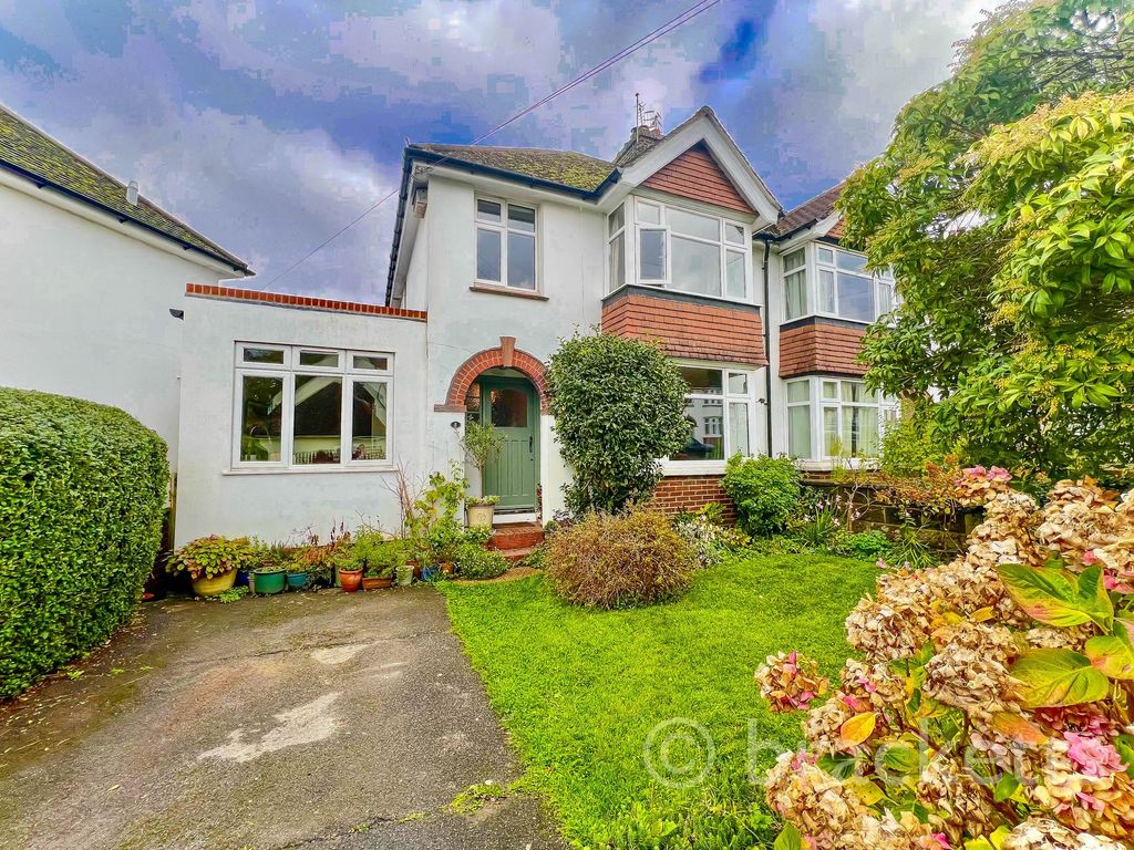 Property photo 1 of 33