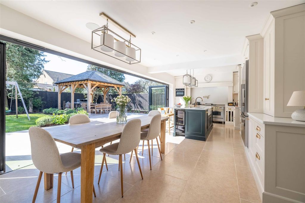 Property photo 2 of 25 CM5 (22 Of 54).Jpg