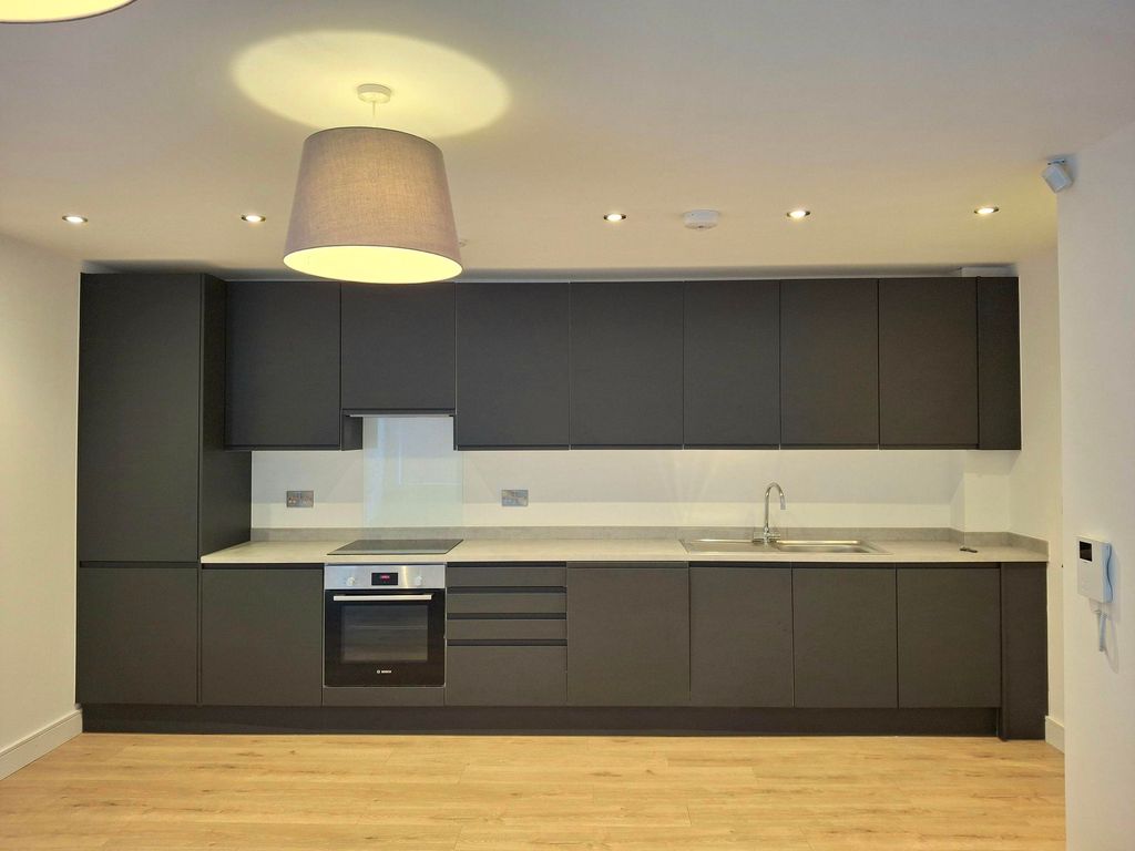Property photo 2 of 8 Kitchen