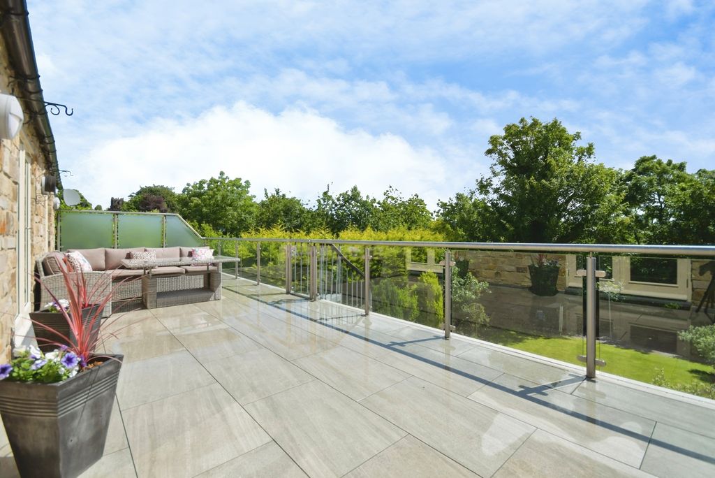 Property photo 3 of 22 Pbox-Img.Jpg