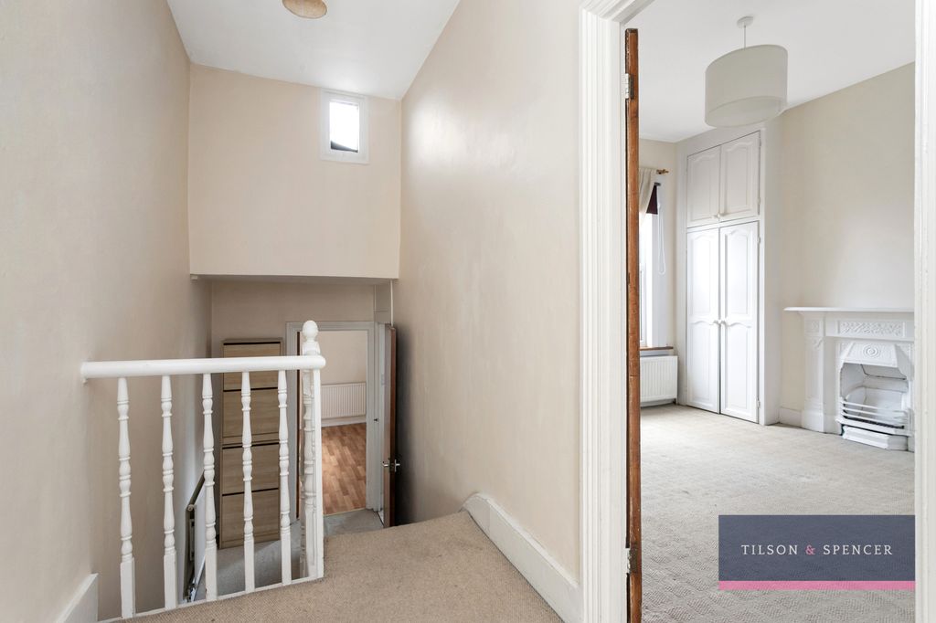 Property photo 3 of 12 3