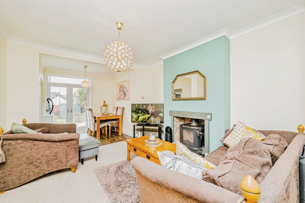 Property photo 3 of 26