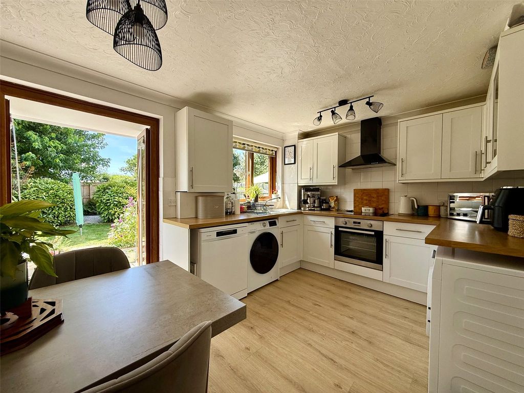 Property photo 2 of 13 Picture No. 09