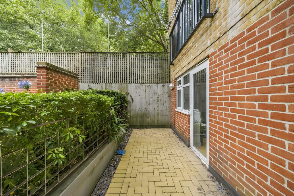 Property photo 3 of 8 Picture No. 07