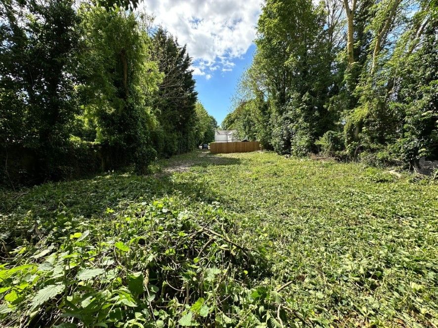 Property photo 3 of 12