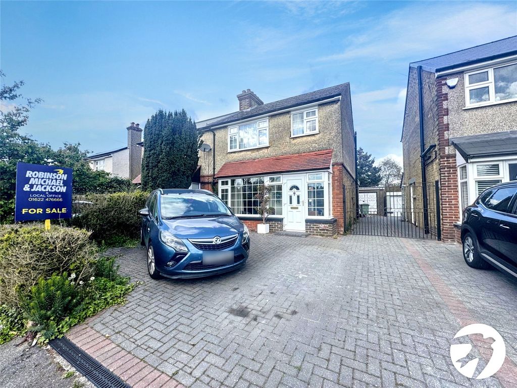 Property photo 1 of 22 External