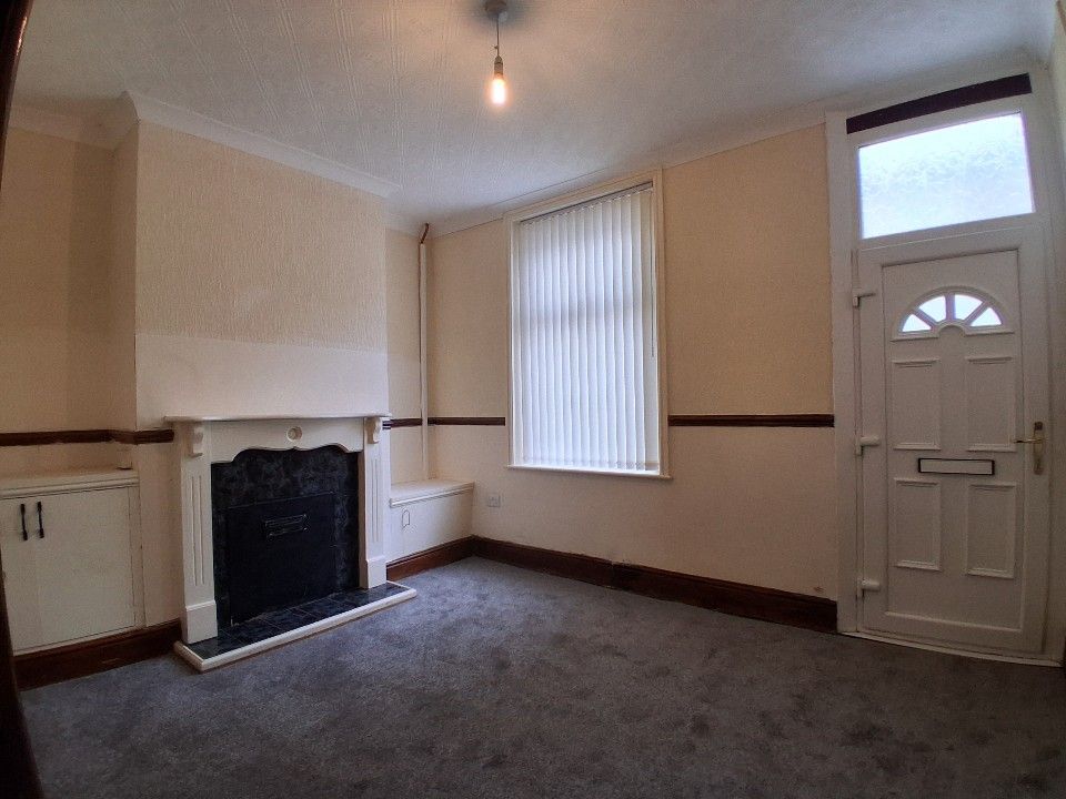 Property photo 3 of 25