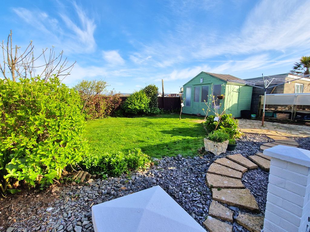 Property photo 2 of 26