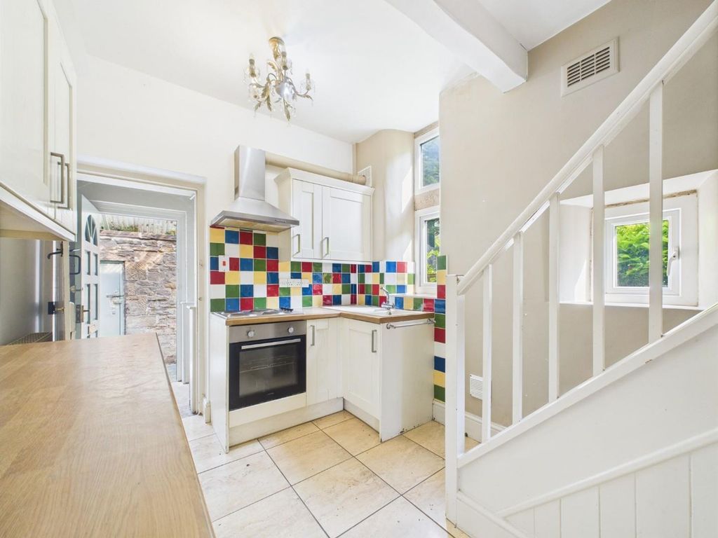 Property photo 3 of 28 Cam03810G0-Pr0314-Still015.Jpg