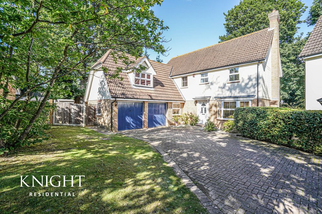 Property photo 1 of 28