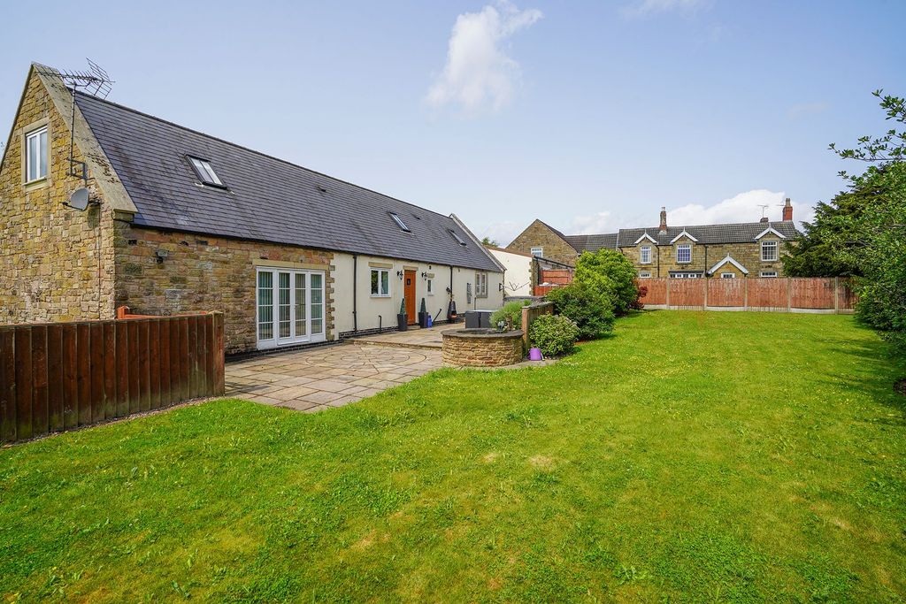 Property photo 1 of 41
