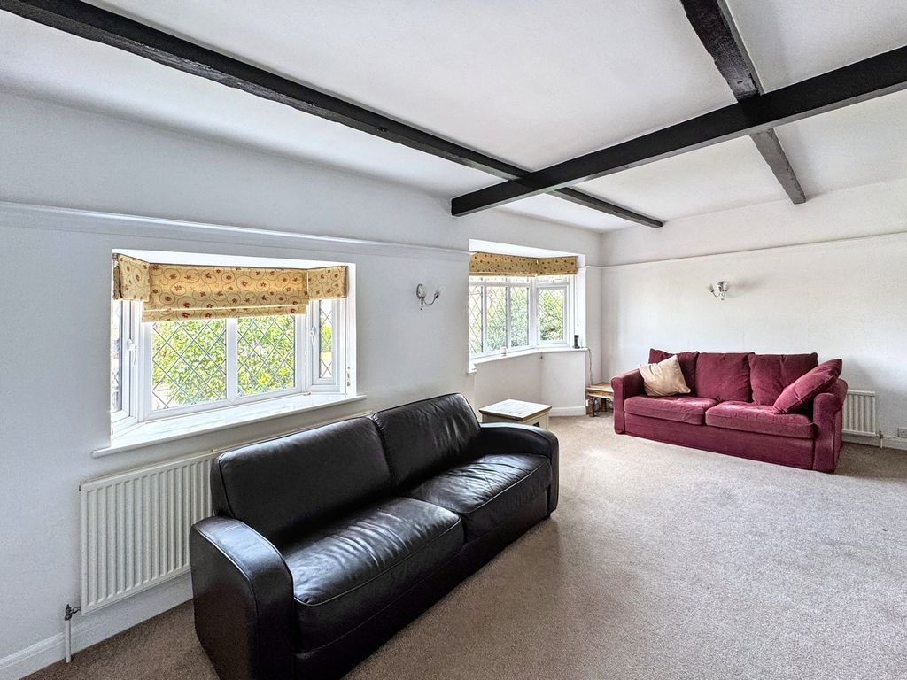 Property photo 2 of 25