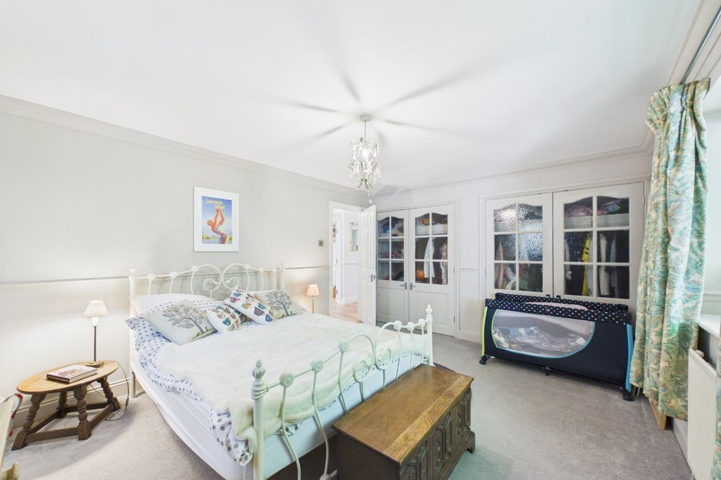 Additional image 14 of 6 bed detached house for saleHighway, Crowthorne, Berkshire RG45