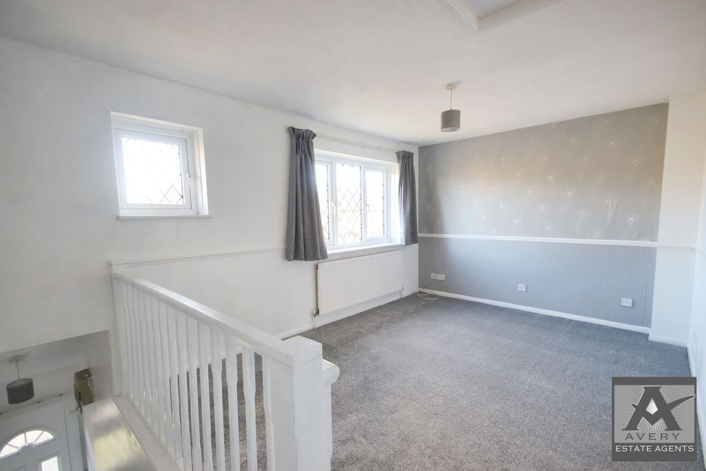 Property photo 3 of 10 Gallery