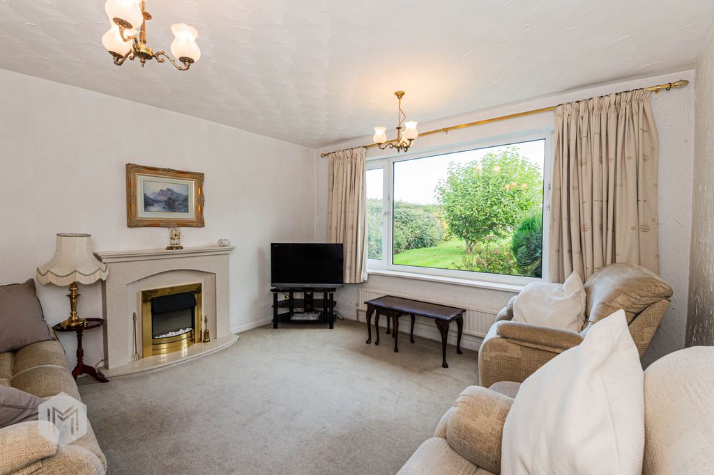 Property photo 2 of 34 Picture No. 30