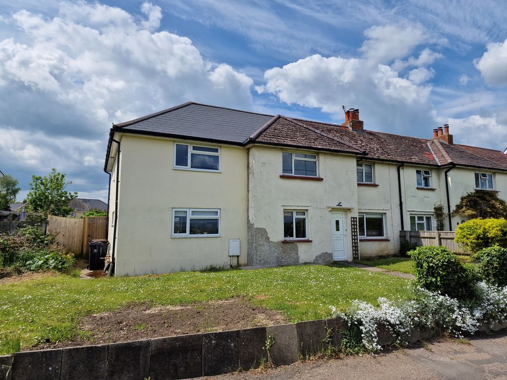 4 bed semidetached house to rent in Manston Road, Sturminster Newton