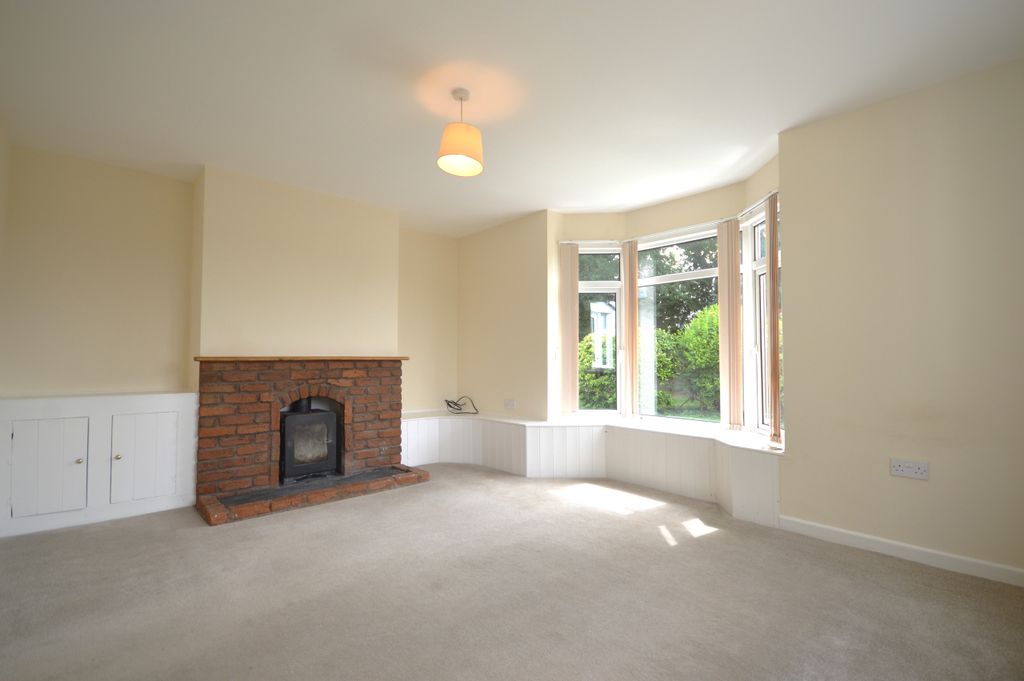 Property photo 2 of 18 Living Room