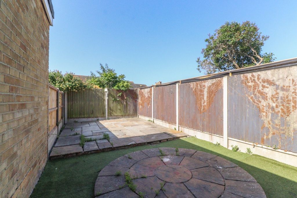 Property photo 2 of 12 Picture No. 02