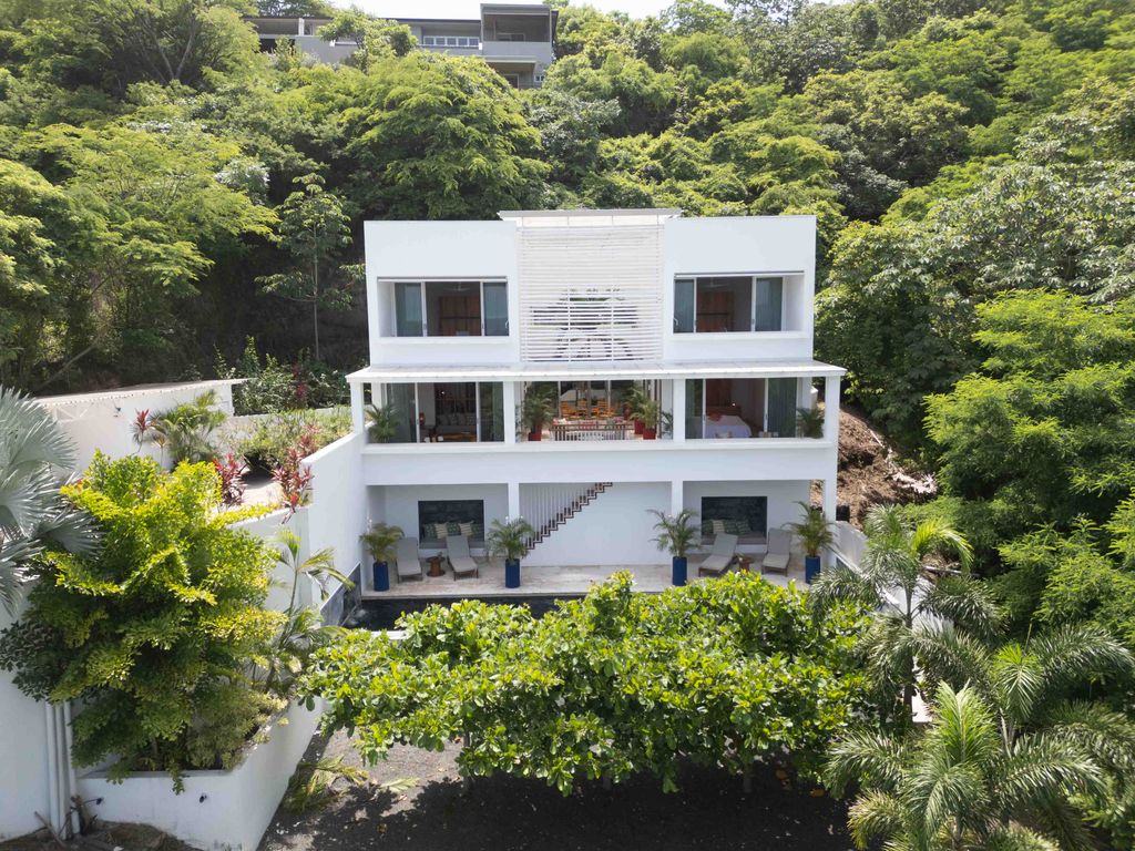 Property photo 1 of 41