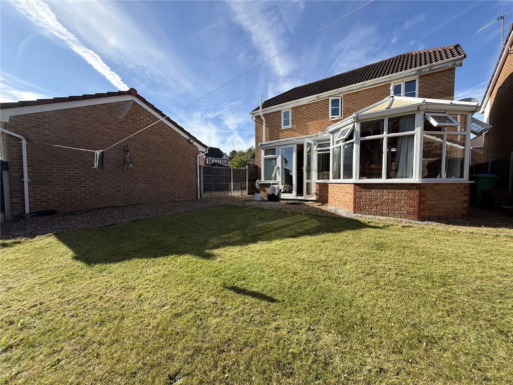 Property photo 2 of 23 Picture No. 21