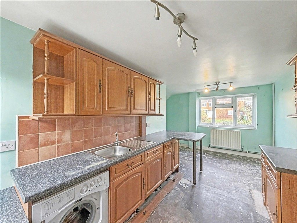 Property photo 3 of 5