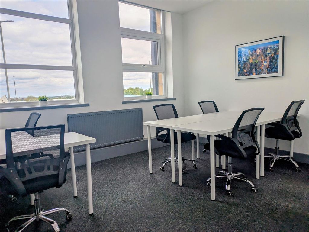 Property photo 3 of 9 26.Jpg