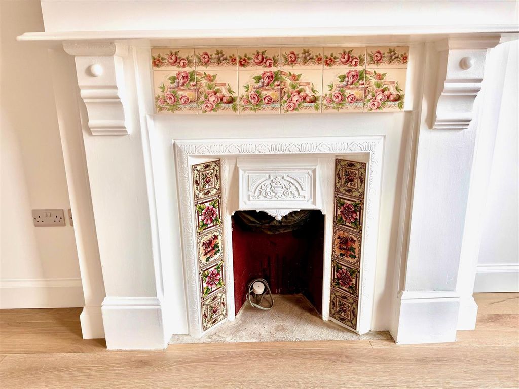 Property photo 3 of 9 Img_0127.Jpg