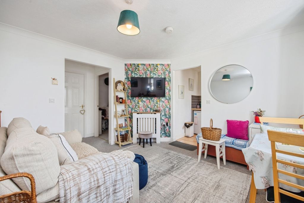 Property photo 2 of 17 Pbox-Img.Jpg