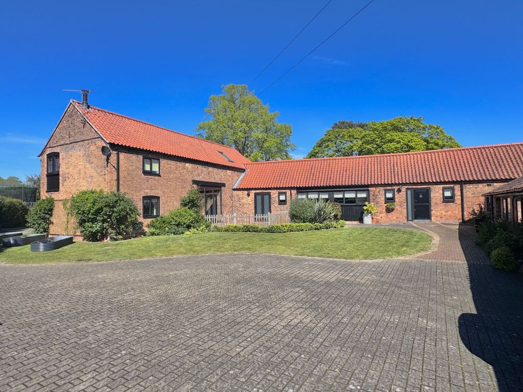 Property photo 1 of 32 Img_3865