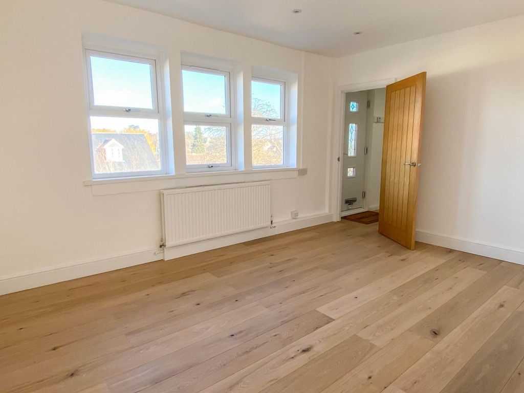 Property photo 3 of 13 Image00014 (Large).Jpg