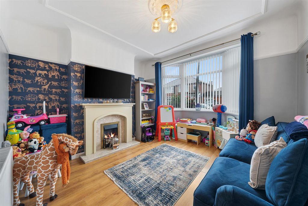 Property photo 2 of 31 16 Ash Grove-1.Jpg