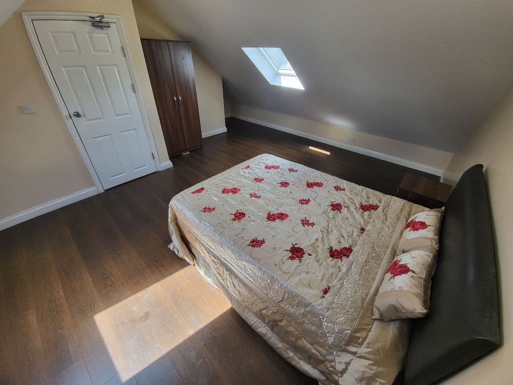 Property photo 2 of 7 2910-Hr-2.Jpg