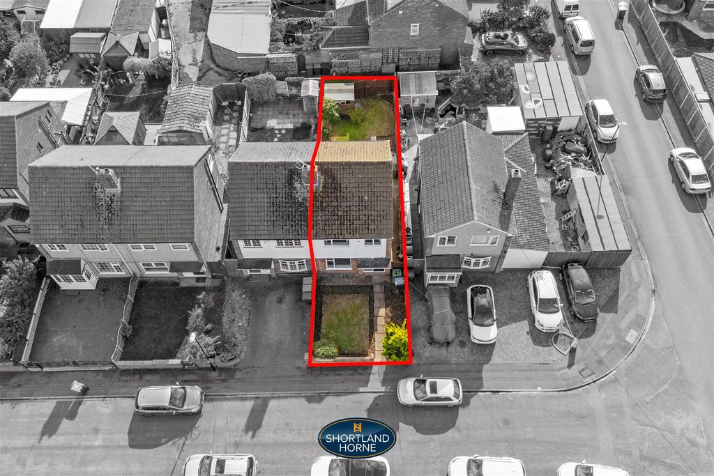 Property photo 2 of 16 Boundary