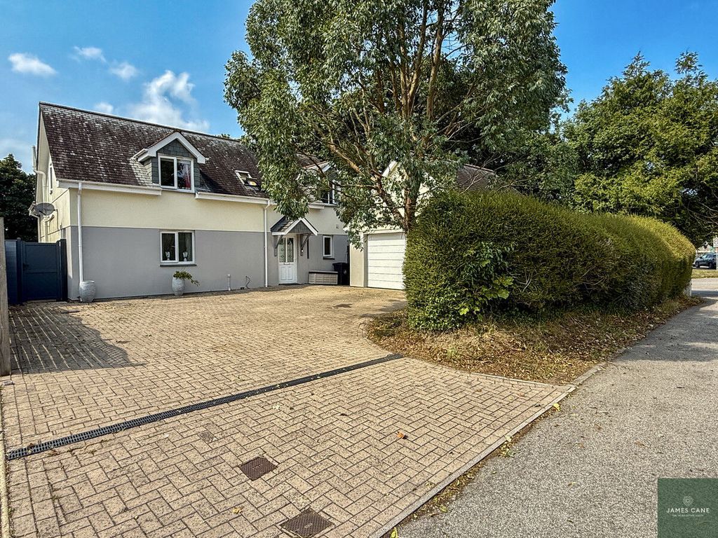 Property photo 1 of 26