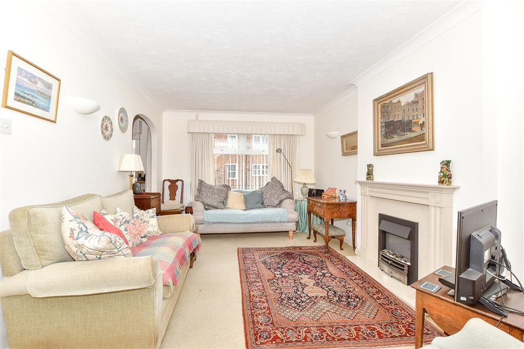 Property photo 2 of 12 Sitting Room