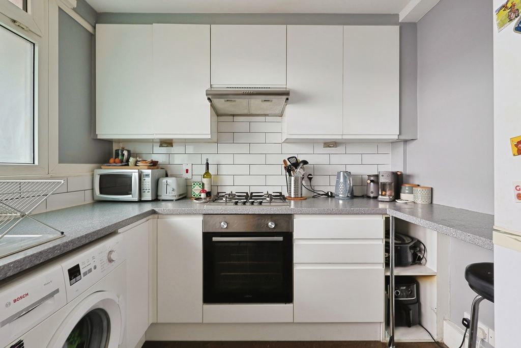 Property photo 2 of 16 Pbox-Img.Jpg