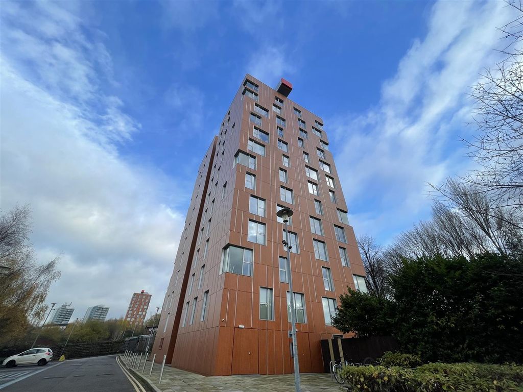 Property photo 3 of 10