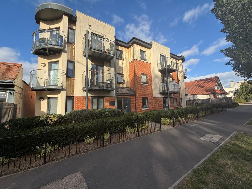 Property photo 1 of 10 5676640
