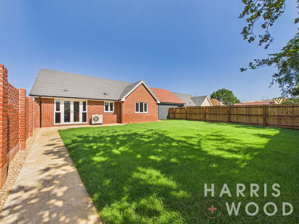 Property photo 2 of 18 5327362