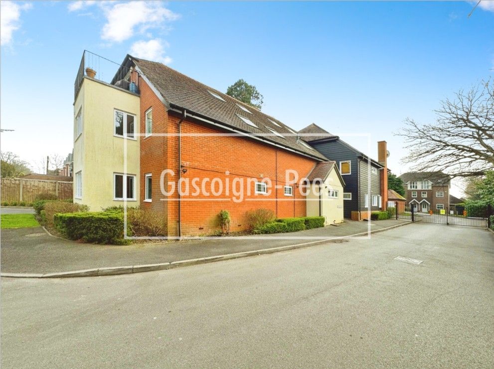Property photo 1 of 7