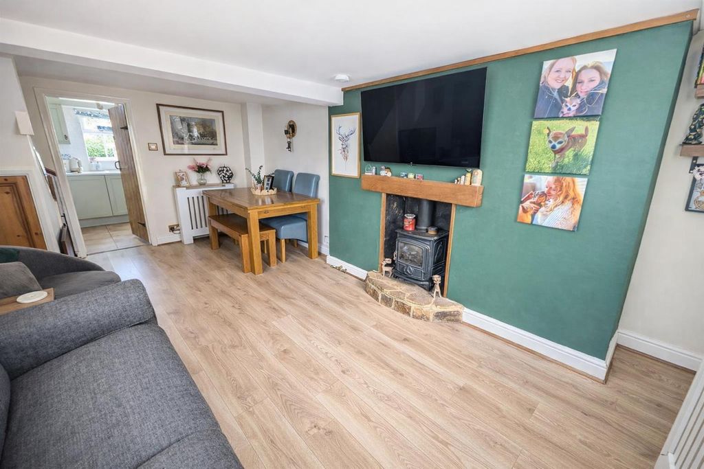 Property photo 2 of 16 Cornerways, 1 New Road - Lounge.Png