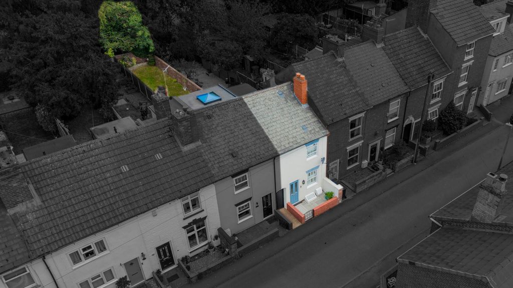 Property photo 3 of 26