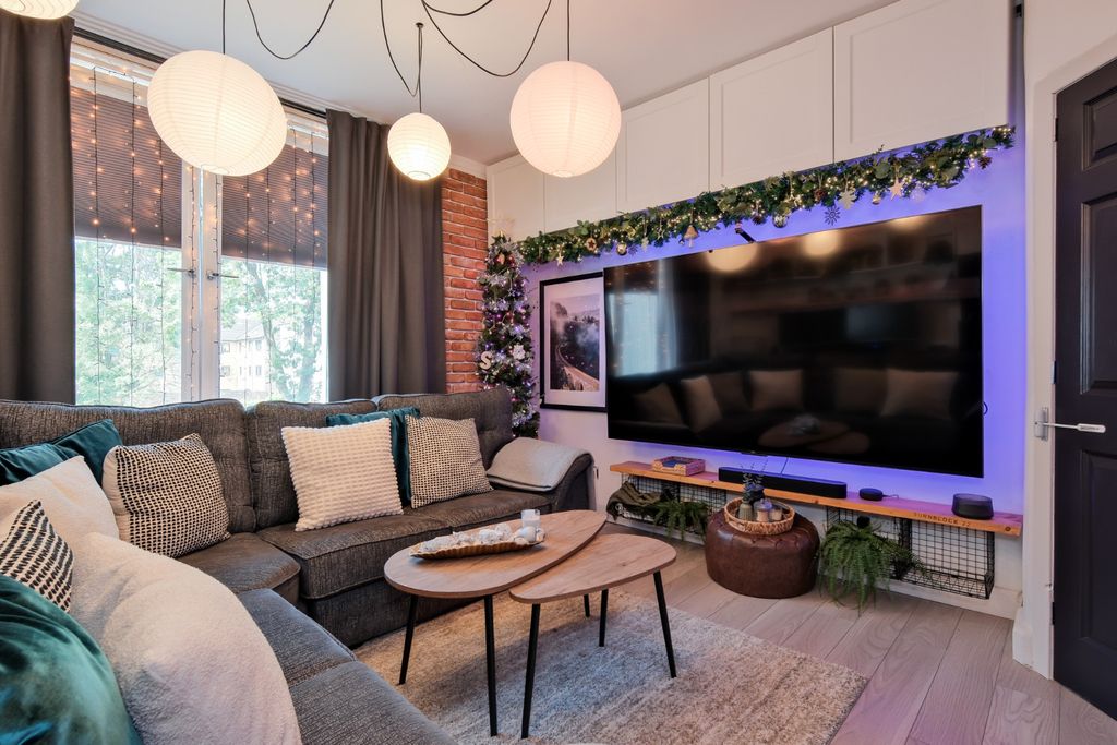 Property photo 2 of 21 5270532
