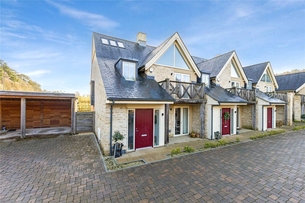 Property photo 1 of 23 Rackham Court