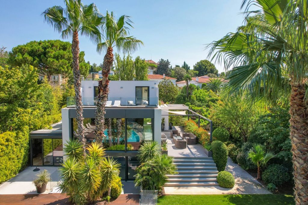 Property photo 1 of 30