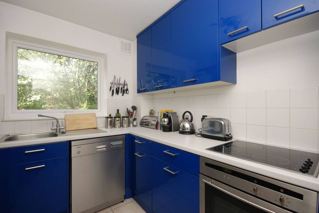 Property photo 1 of 4