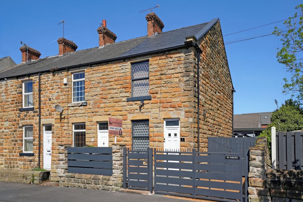Property photo 1 of 28
