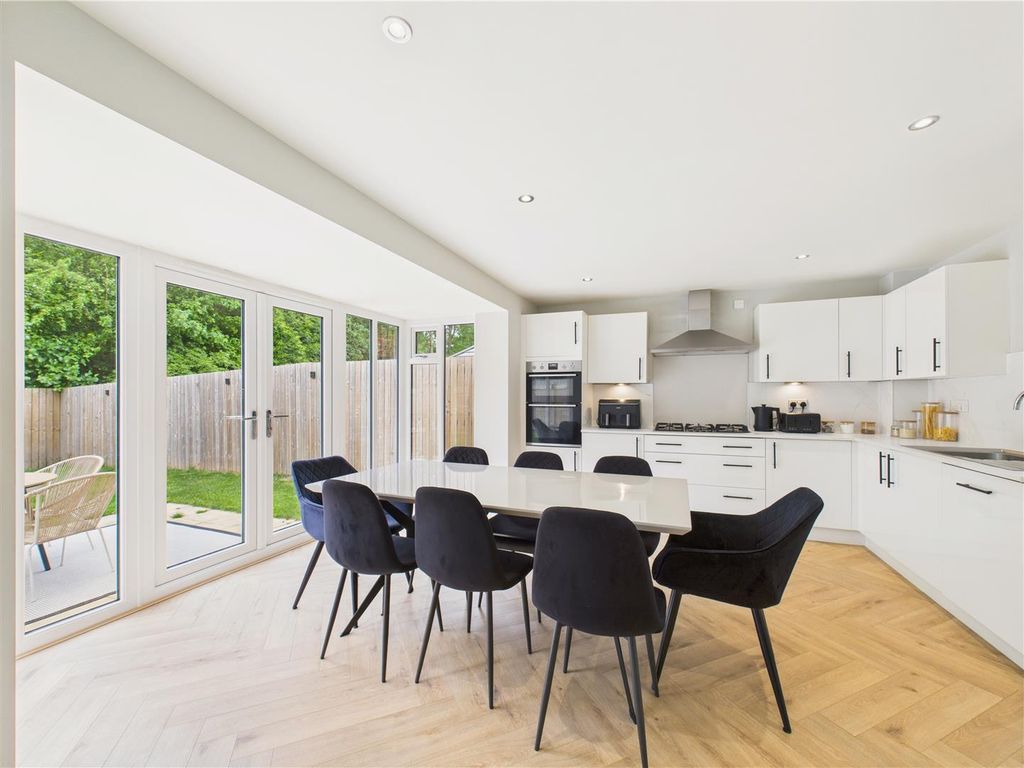 Property photo 2 of 16 Open Plan Kitchen